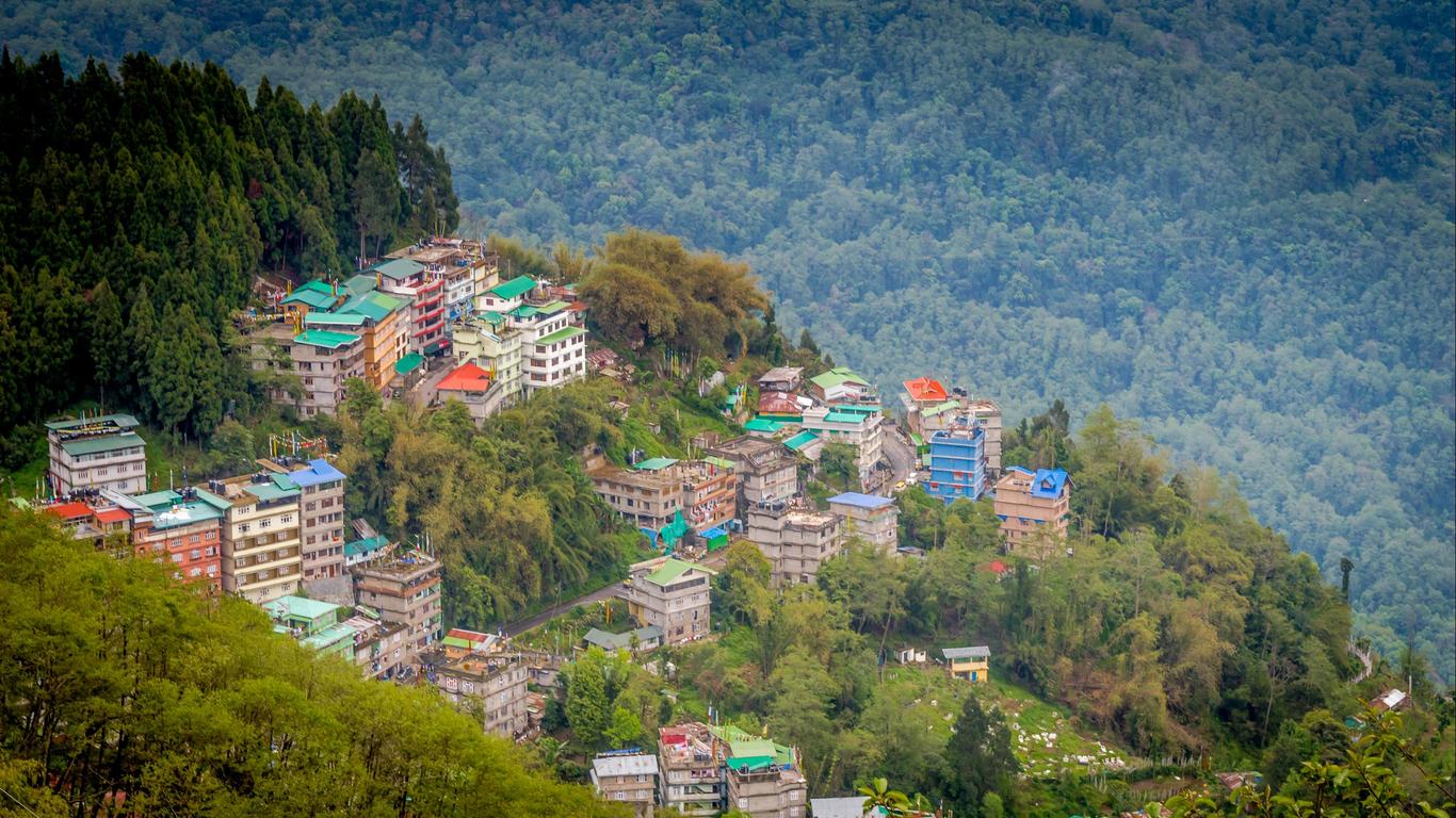 Romantic Vacation in Sikkim with Darjeeling